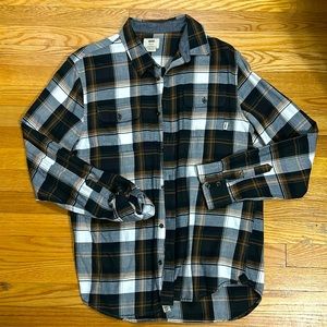 Men’s Vans Collared Button Down Shirt. Men’s Medium. Classic Fit.